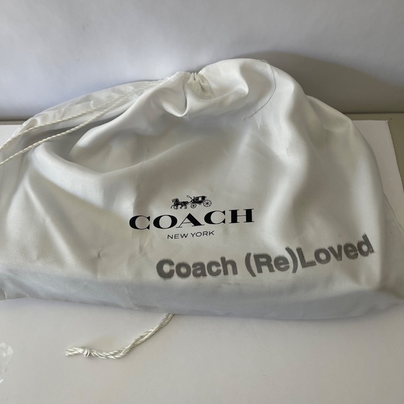 VINTAGE SLIM HANDLE CLUTCH BY COACH - Picture 11 of 13